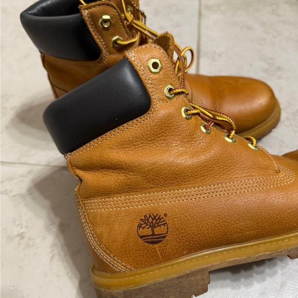 Timberland Women’s 6” Wheat Nubuck Leather Boots - Picture 3 of 11